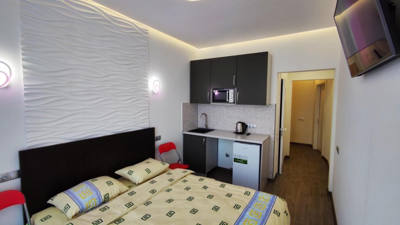 Rybalsky Studio Apartment Dnipro View Kiev Esterno foto