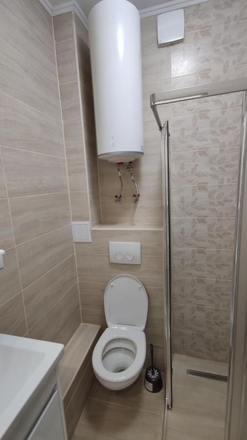 Rybalsky Studio Apartment Dnipro View Kiev Esterno foto