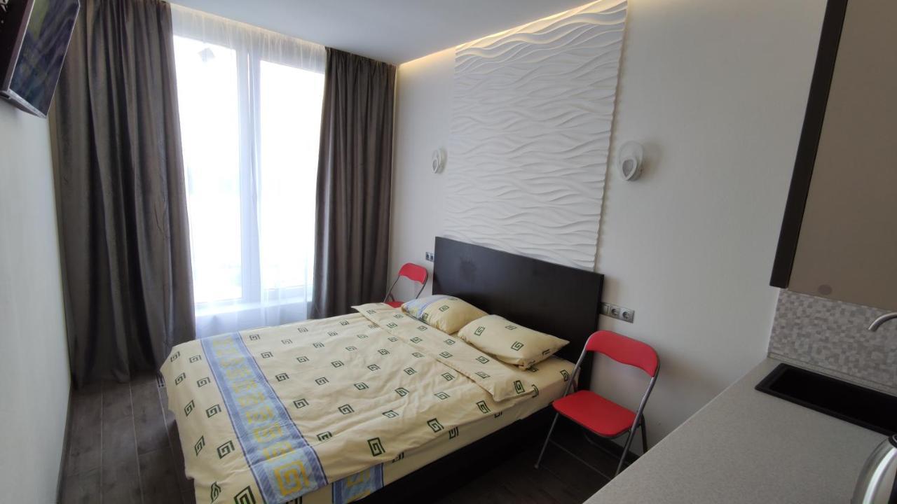 Rybalsky Studio Apartment Dnipro View Kiev Esterno foto